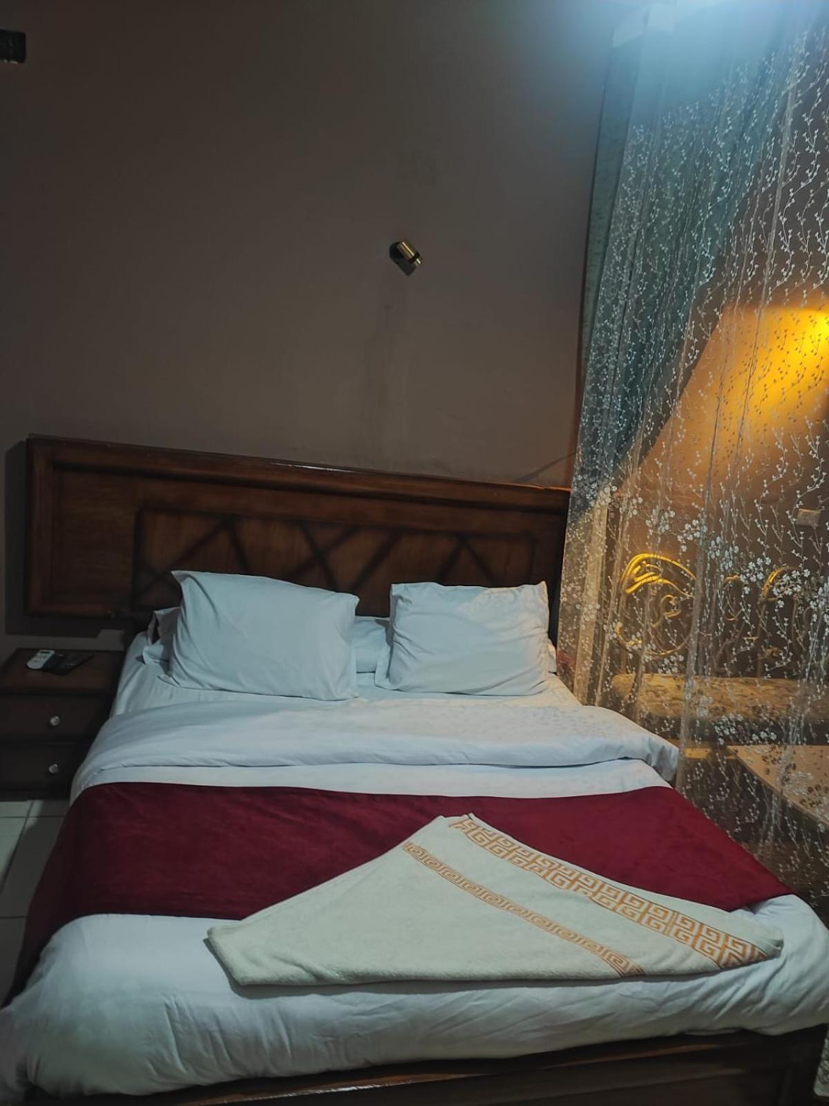 Alshawarbi Plaza Hotel Le Caire Extérieur photo