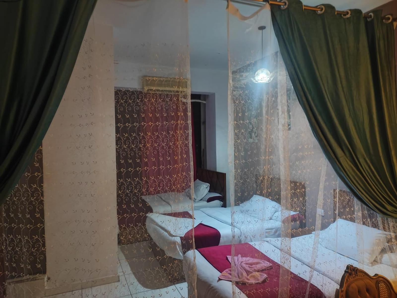 Alshawarbi Plaza Hotel Le Caire Extérieur photo